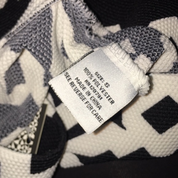 NEW Women’s True Rock Circle Skirt - Picture 3 of 3